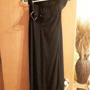 Black dress with buckle strapless